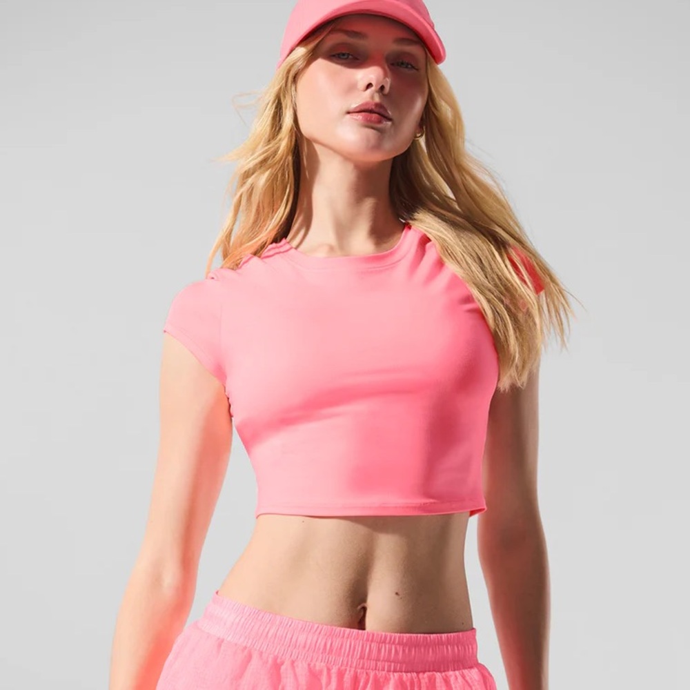 Alo Neon Bubblegum Alosoft Crop Finesse Short Sleeve